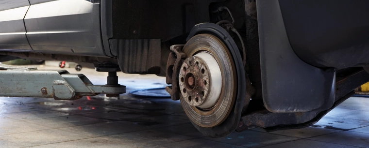 Brakes attached to a vehicle.